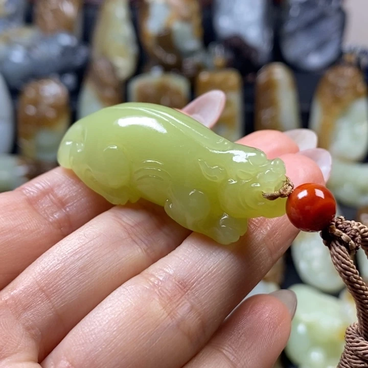 和田玉未镶嵌挂件