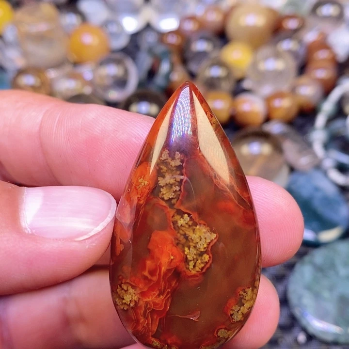 【闪购商品】玛瑙/玉髓颈饰未镶嵌楚*！