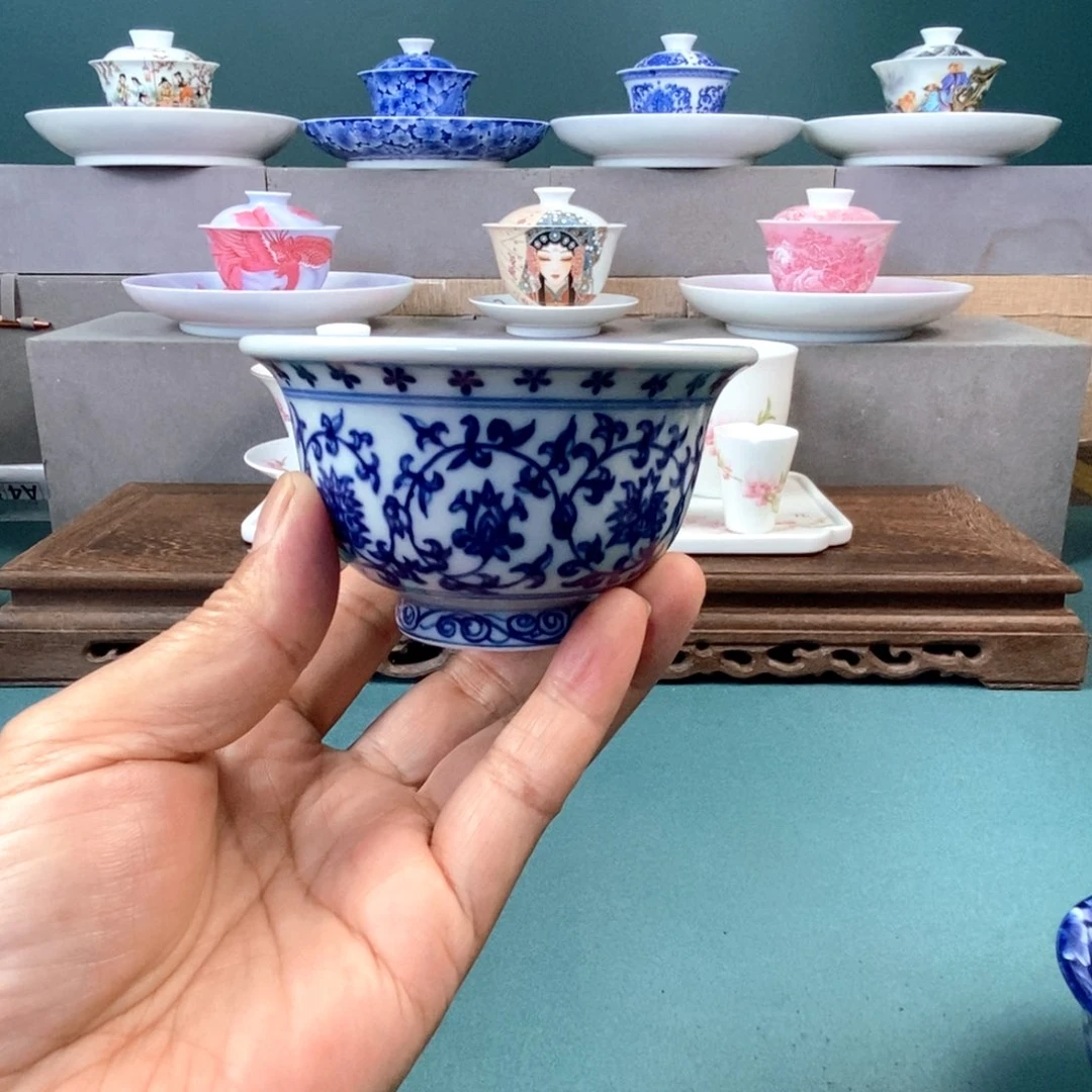 永乐缠枝莲压手杯