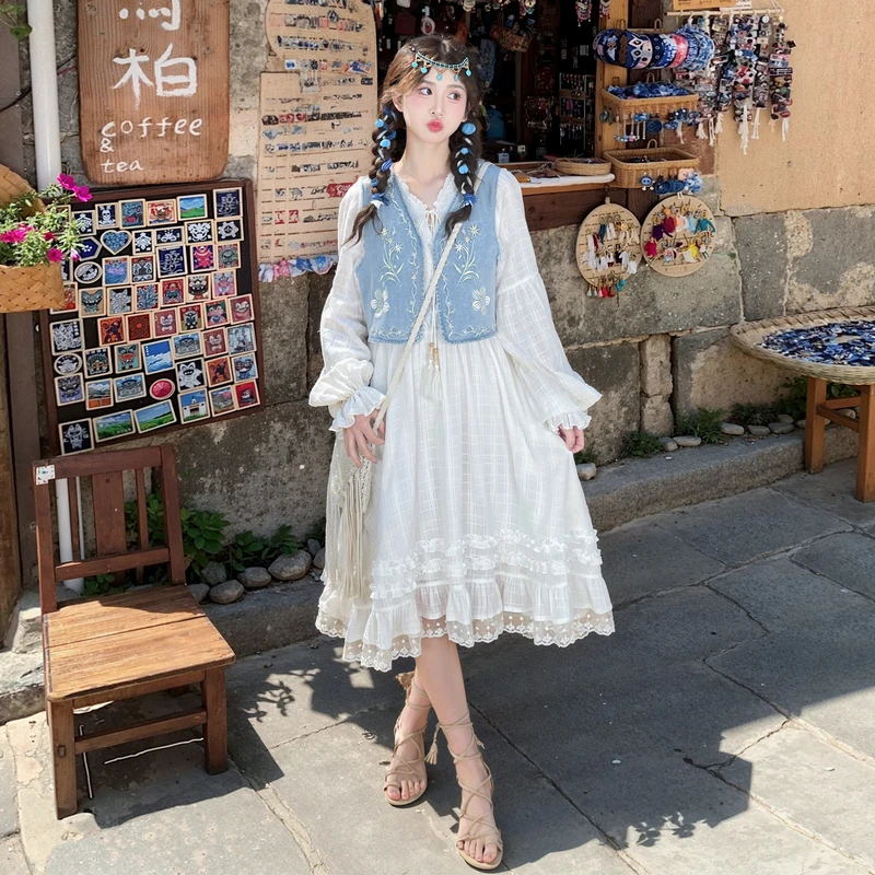 森女部落原创度假小白裙v领蕾丝长袖连衣裙开春气质穿搭裙子女夏