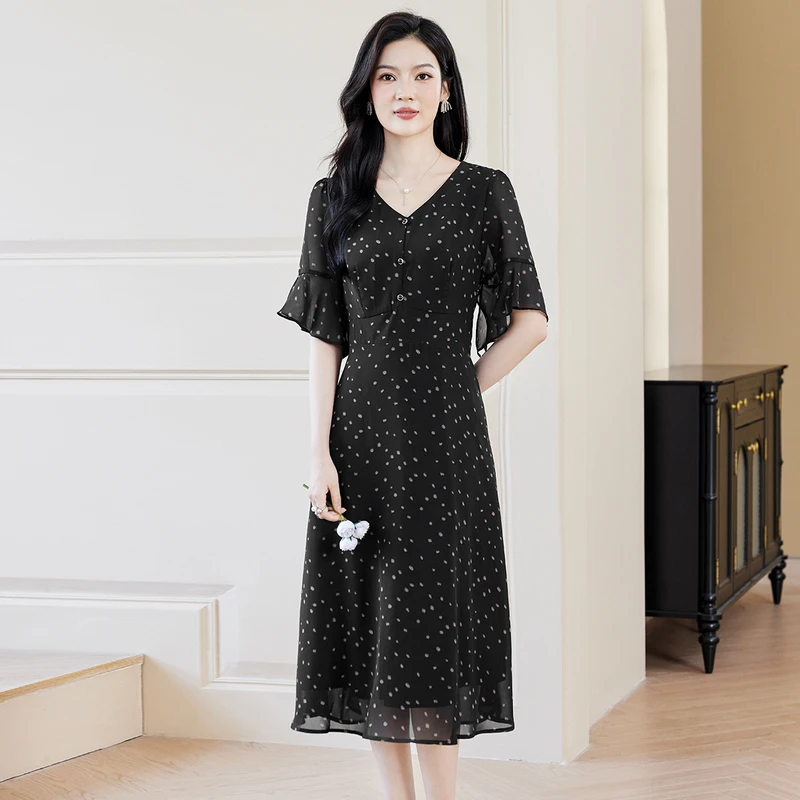 爱朴大码女装110斤到220斤夏季新款时尚气质显瘦遮肉连衣裙95039