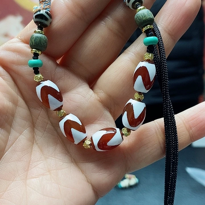 玛瑙/玉髓颈饰合金