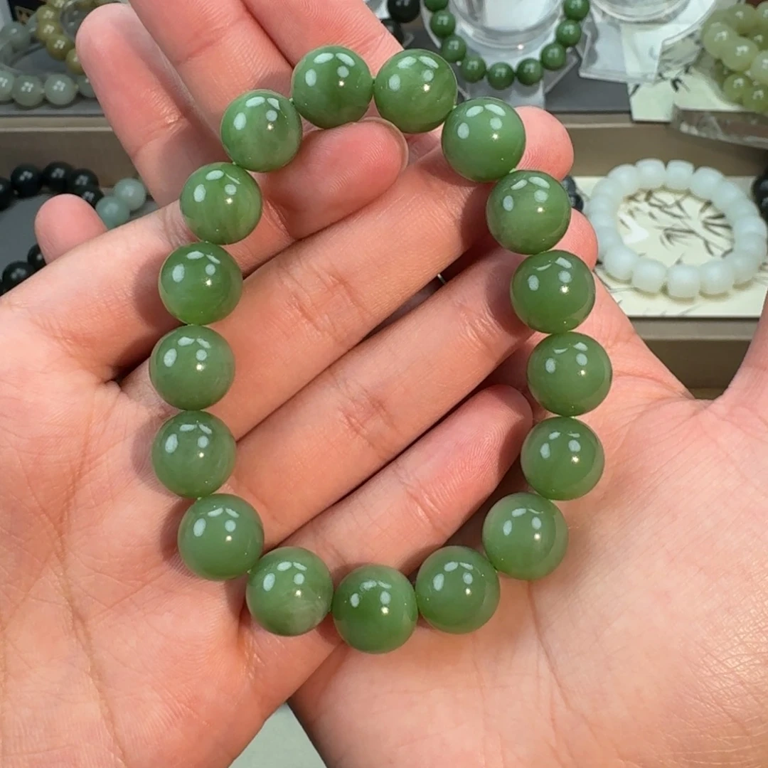 未镶嵌手链透闪石质玉