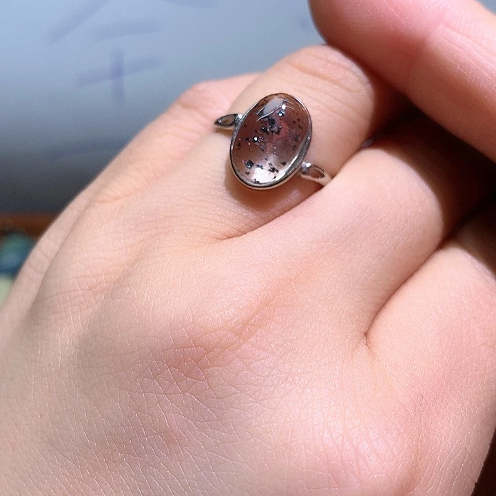 ****耶银S925镶嵌水晶戒指