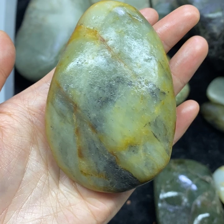 未镶嵌和田玉（糖玉）挂件