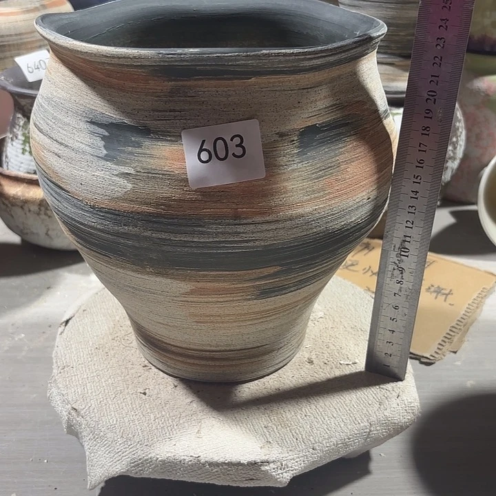 陶摆件高24，口18到20，有孔，603