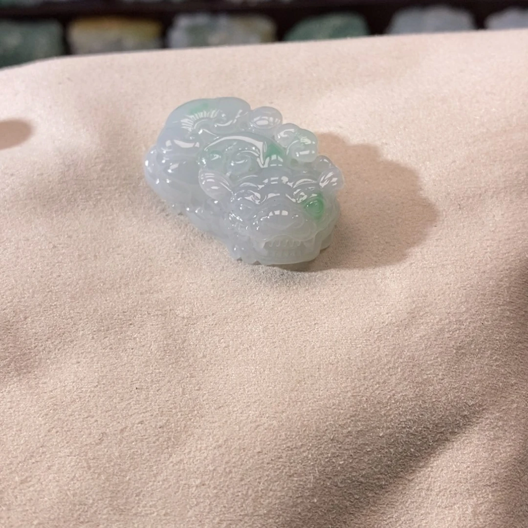 找***你翡翠未镶嵌颈饰天然翡翠吊坠貔貅