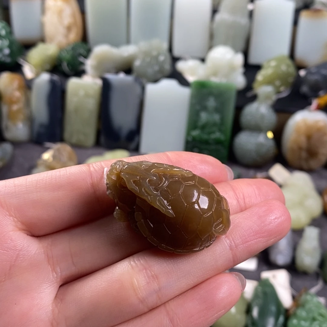 老***~和田玉未镶嵌颈饰