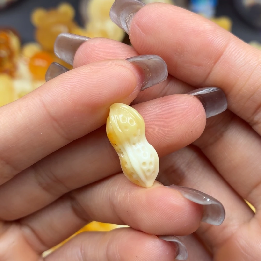 琥珀未镶嵌裸石蜜蜡