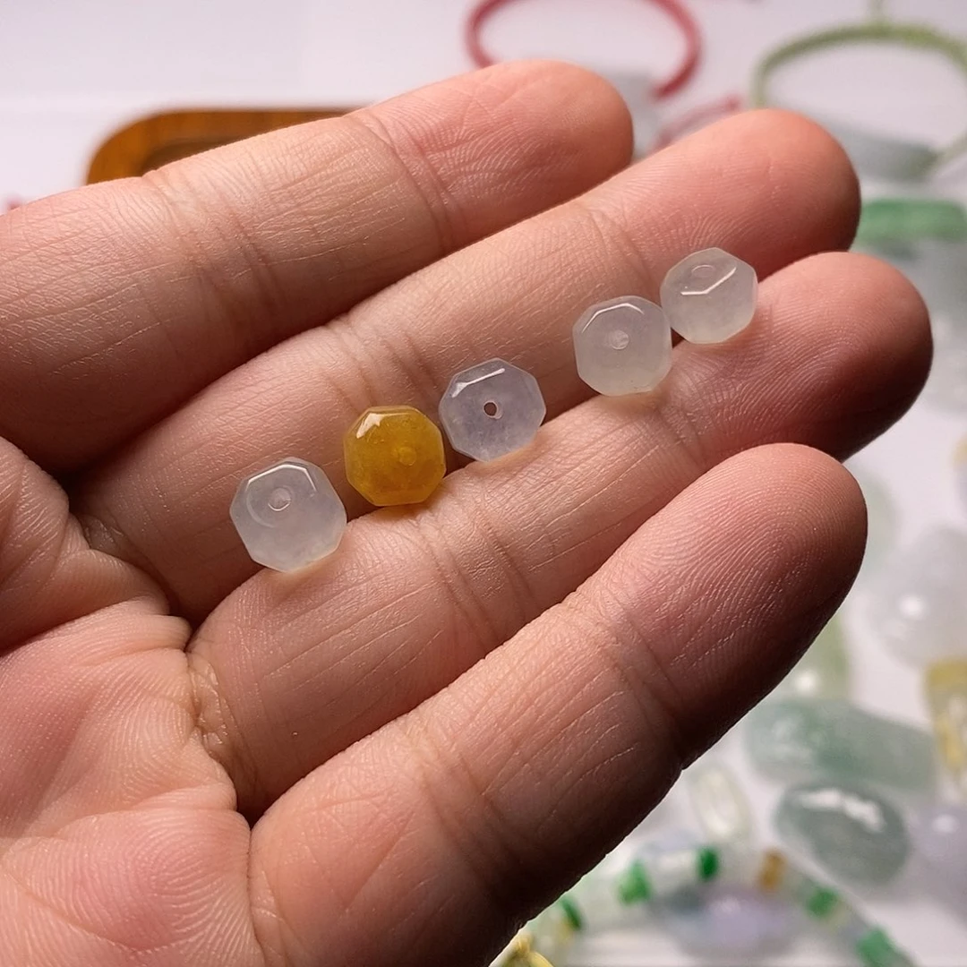 翡翠手串未镶嵌雨**深天然翡翠