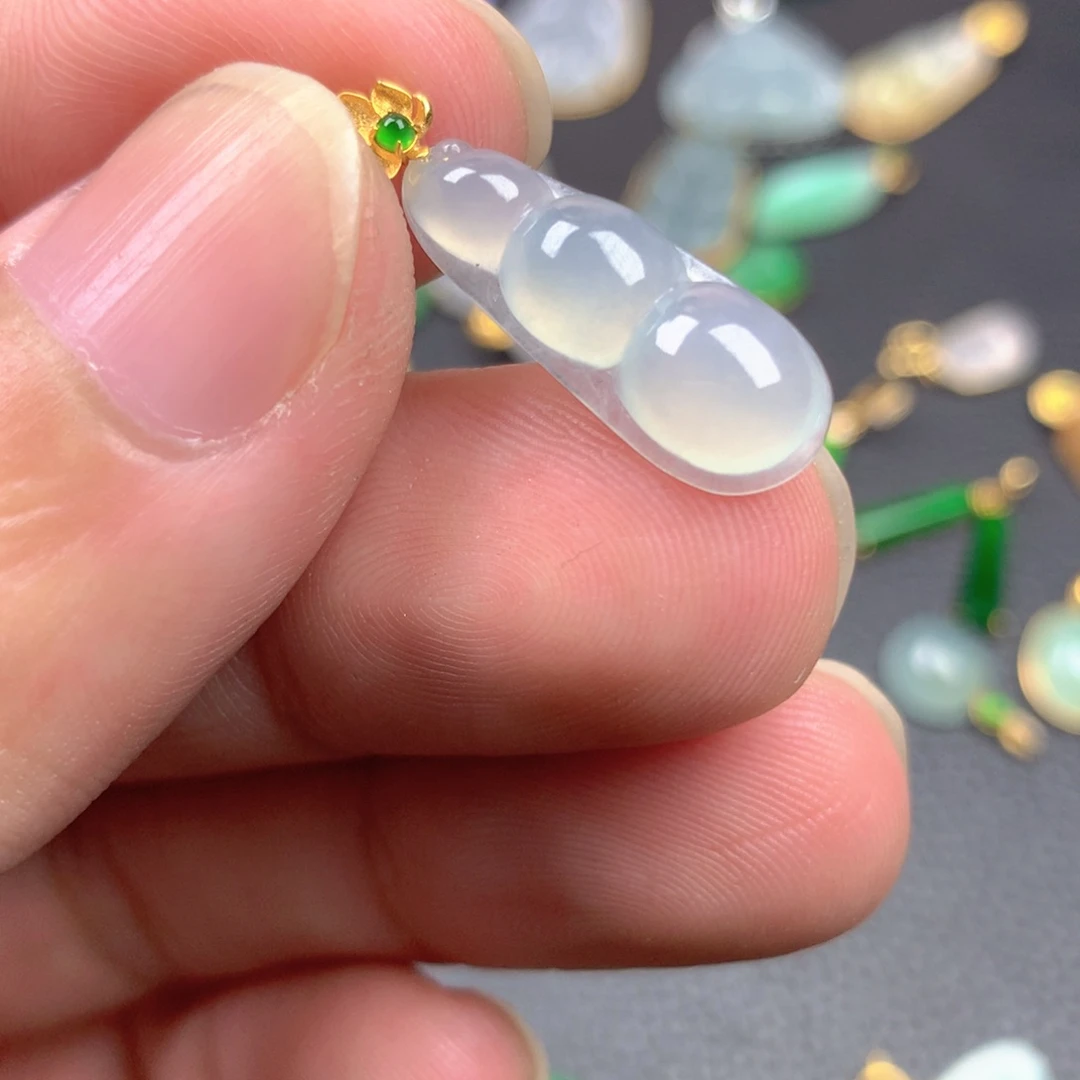 【闪购商品】颈饰18K金镶嵌翡翠翡翠