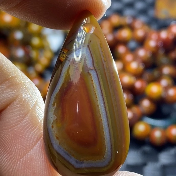 玛瑙/玉髓颈饰未镶嵌