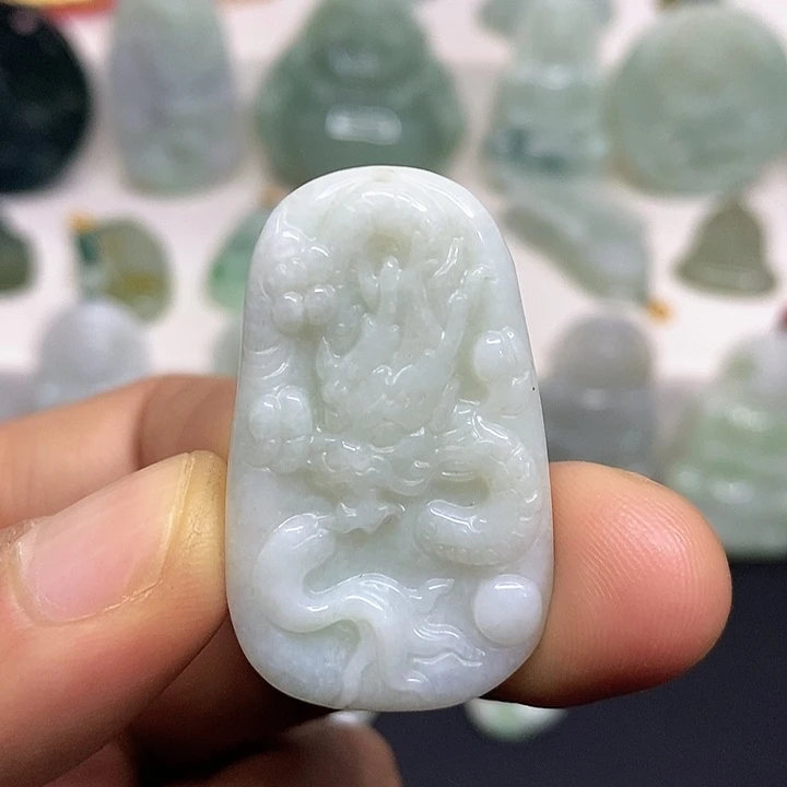 翡翠未镶嵌颈饰吊坠