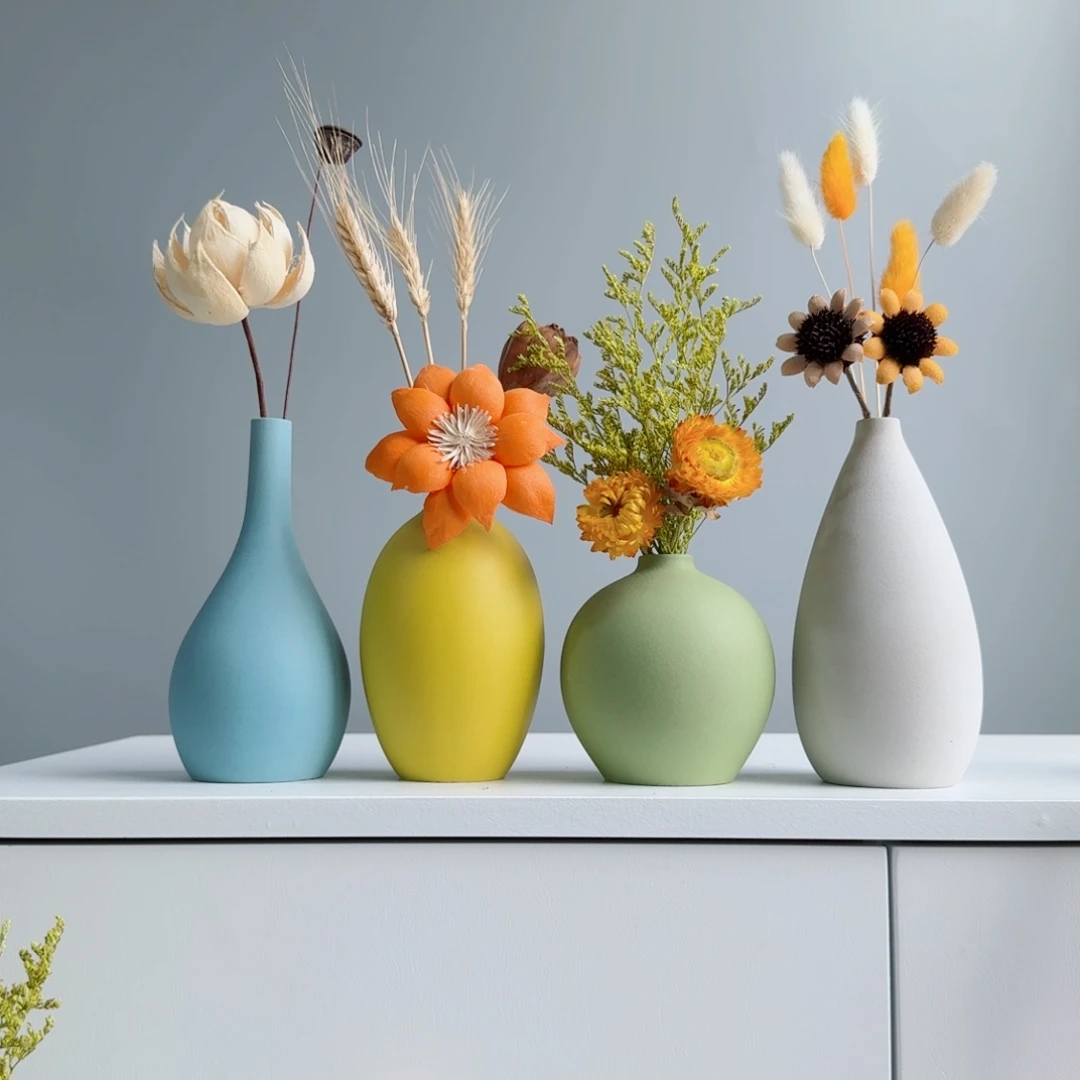 瓷片陶瓷小花瓶含花总高约20-30cm