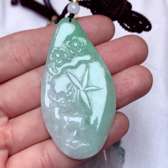 翡翠吊坠(不含链)未镶嵌