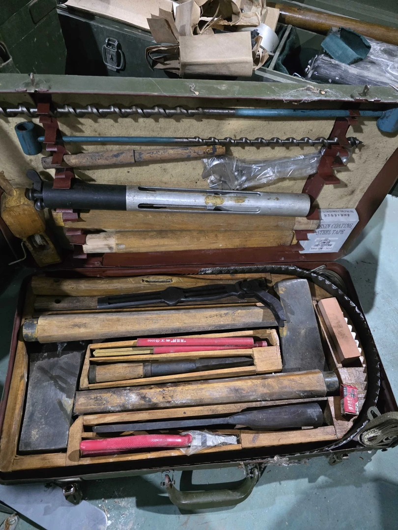 85木工工具套装一箱