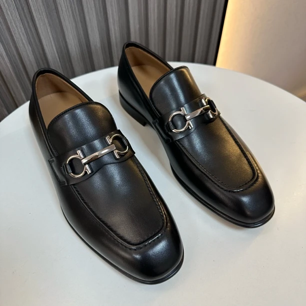 新款男士商务休闲皮鞋一脚蹬乐福鞋时尚舒适百搭黑色皮鞋