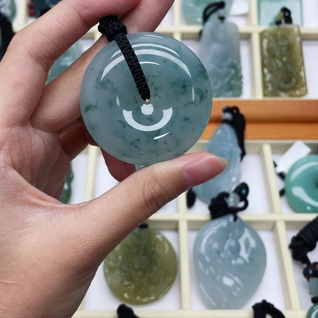 卧***胆未镶嵌挂件翡翠天然缅甸翡翠A货平安扣