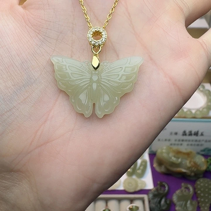 和田玉未镶嵌颈饰