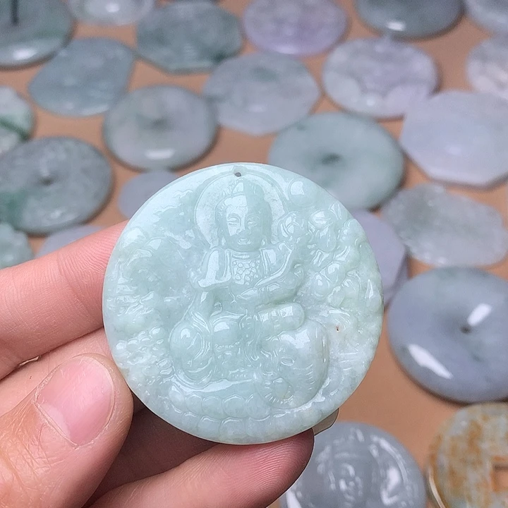 翡翠未镶嵌颈饰普贤