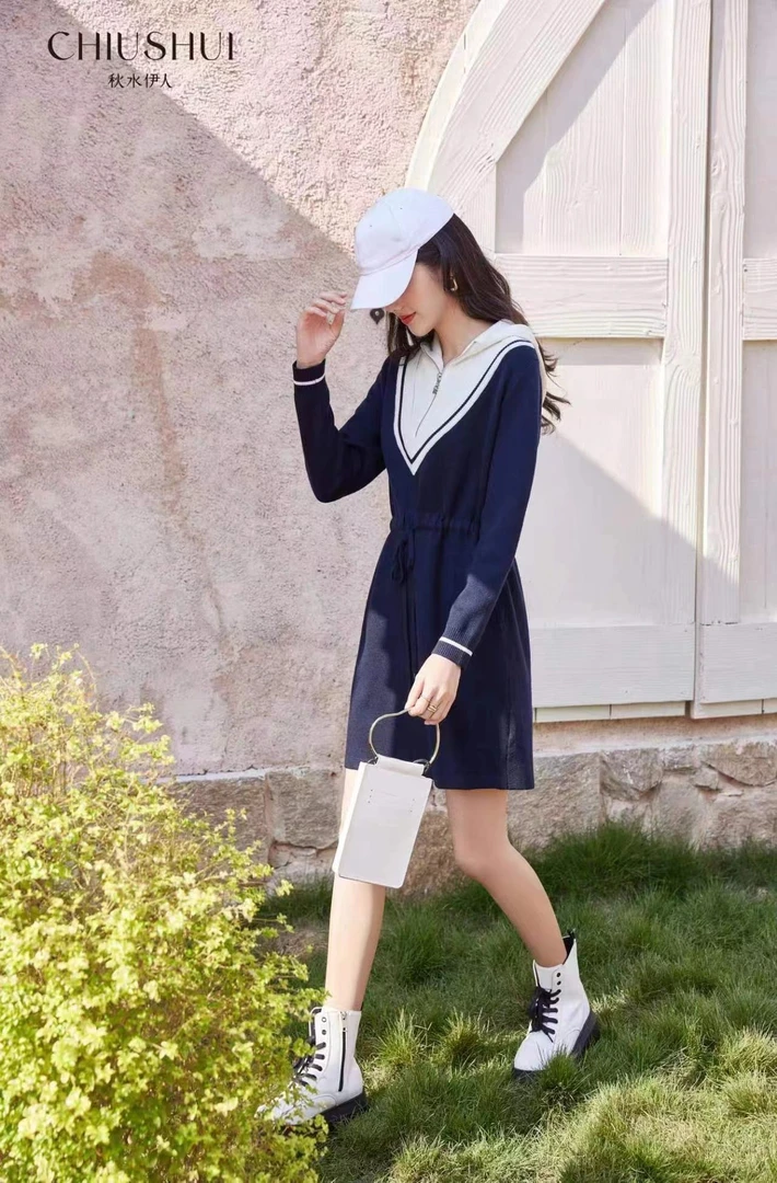 【下单无需备注自选尺码】秋水冬季连衣裙针织通勤连帽C027