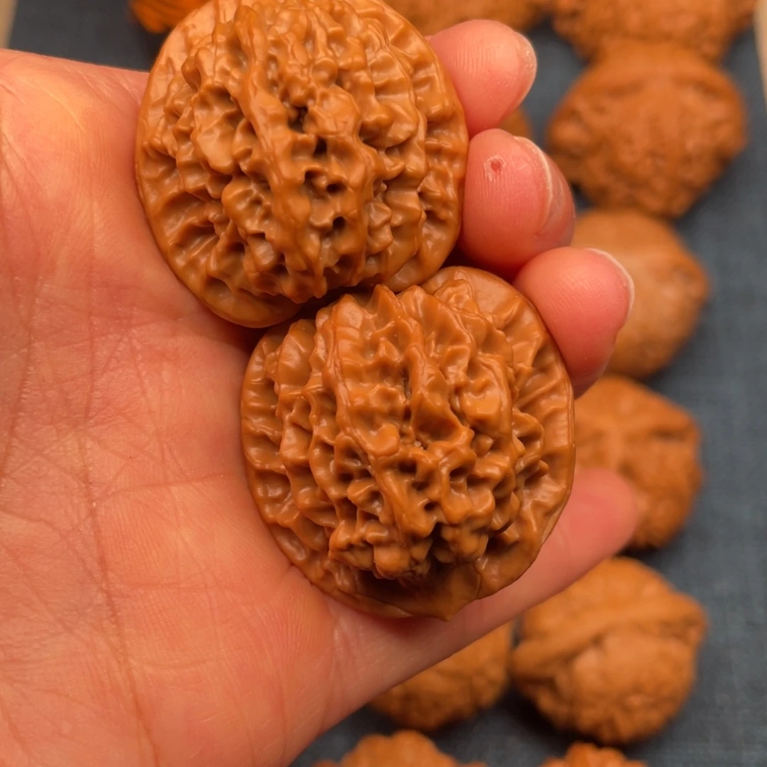 文玩核桃把件34全品毕业秦闷