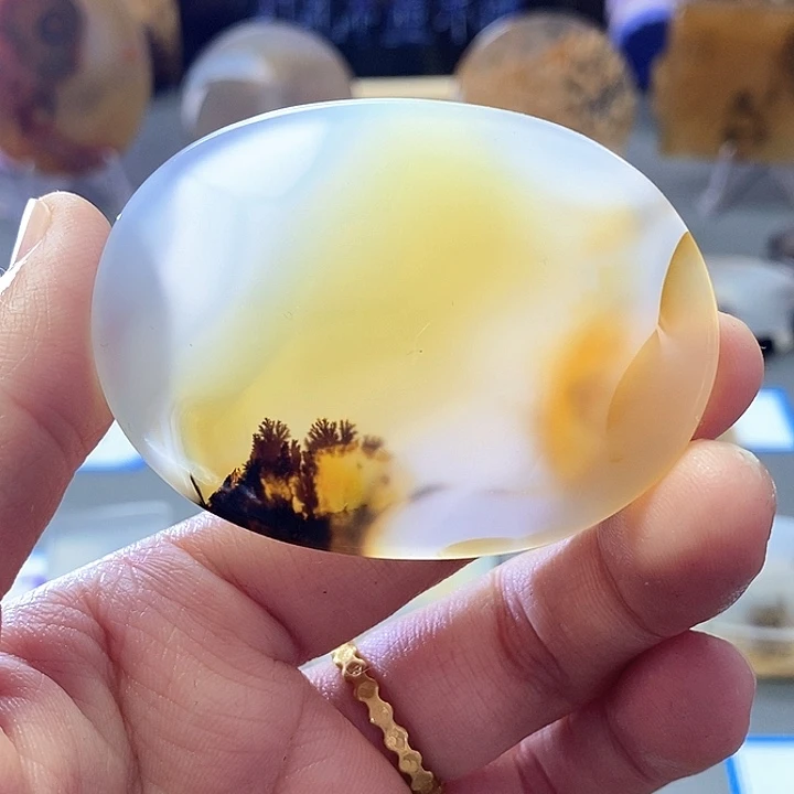 玛瑙/玉髓未镶嵌珠宝半成品