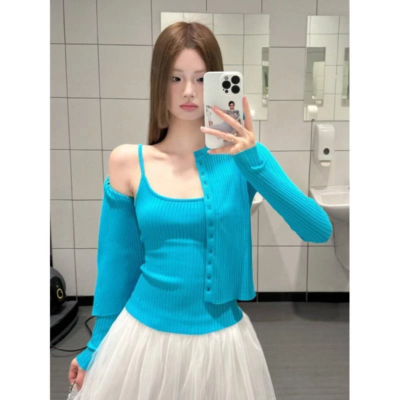 蓝色纯欲吊带开衫两件套秋季修身显瘦独特别致超好看针织上衣套装