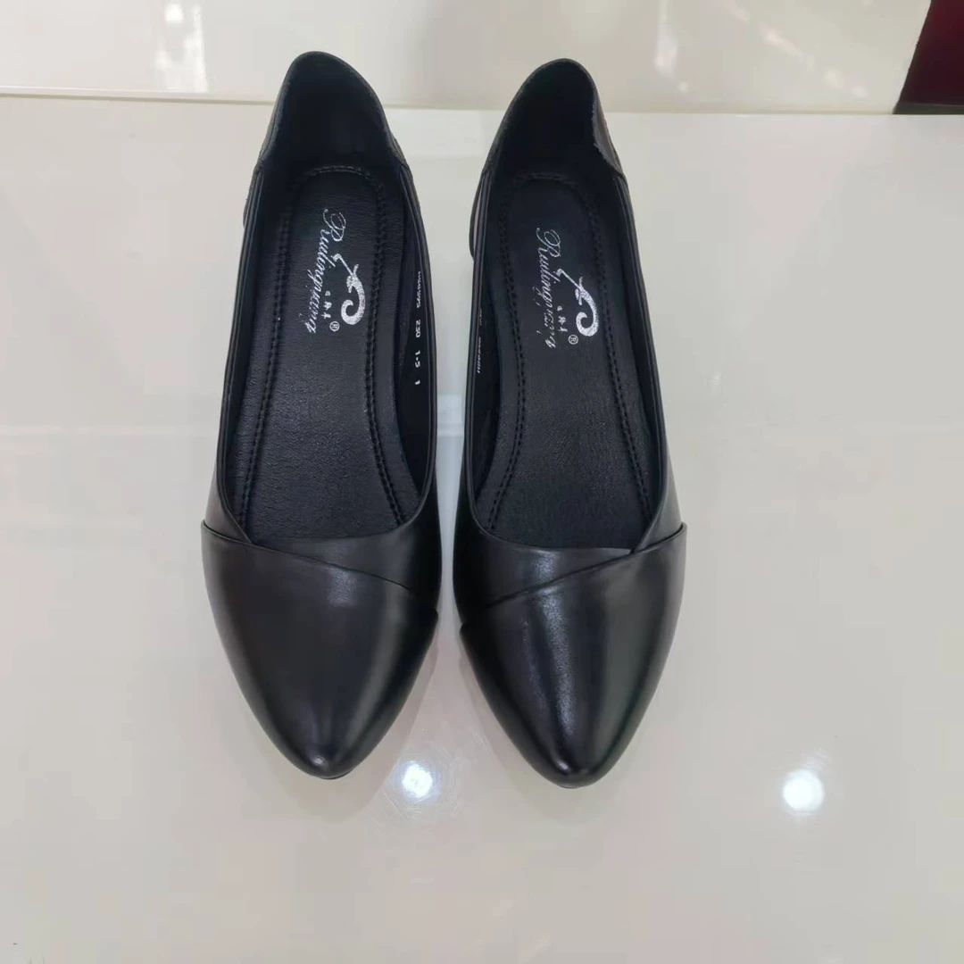 女式方口一脚蹬牛皮粗跟皮鞋上脚舒适透气凉爽不夹脚不累脚不臭脚