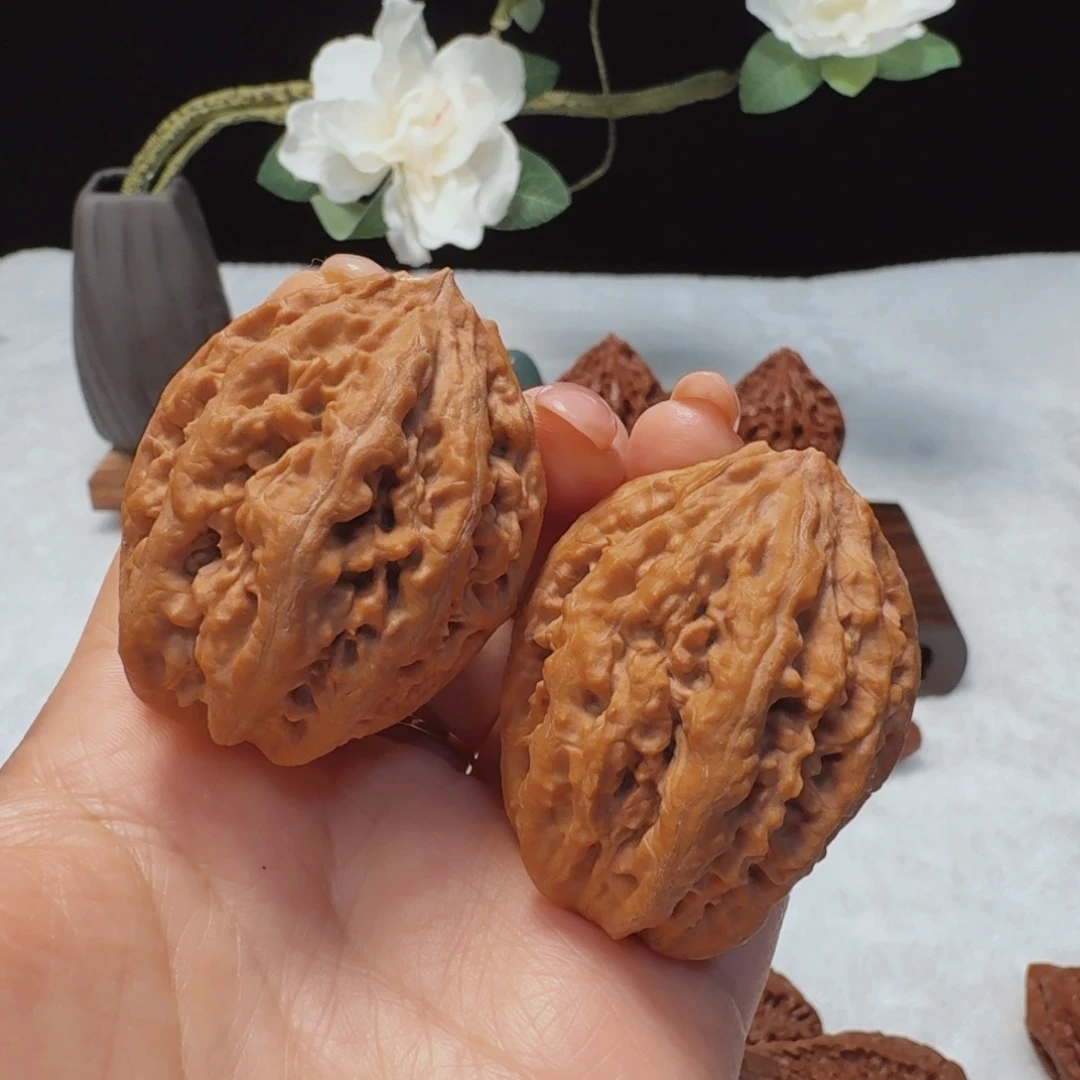 文玩核桃把件～米粒纹