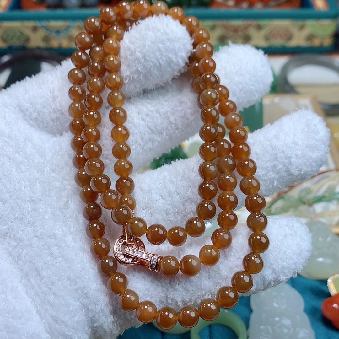 和田玉（糖玉）颈饰未镶嵌