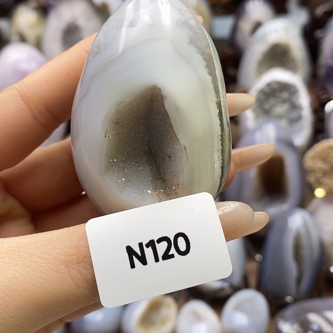 未镶嵌水晶大型摆件（非配饰）