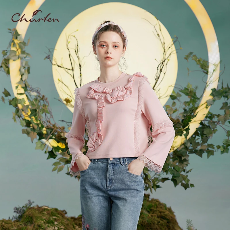 【媛媛专享】朝峰秋立体盘花装饰针织微喇袖型上衣CFD3B809-8012B