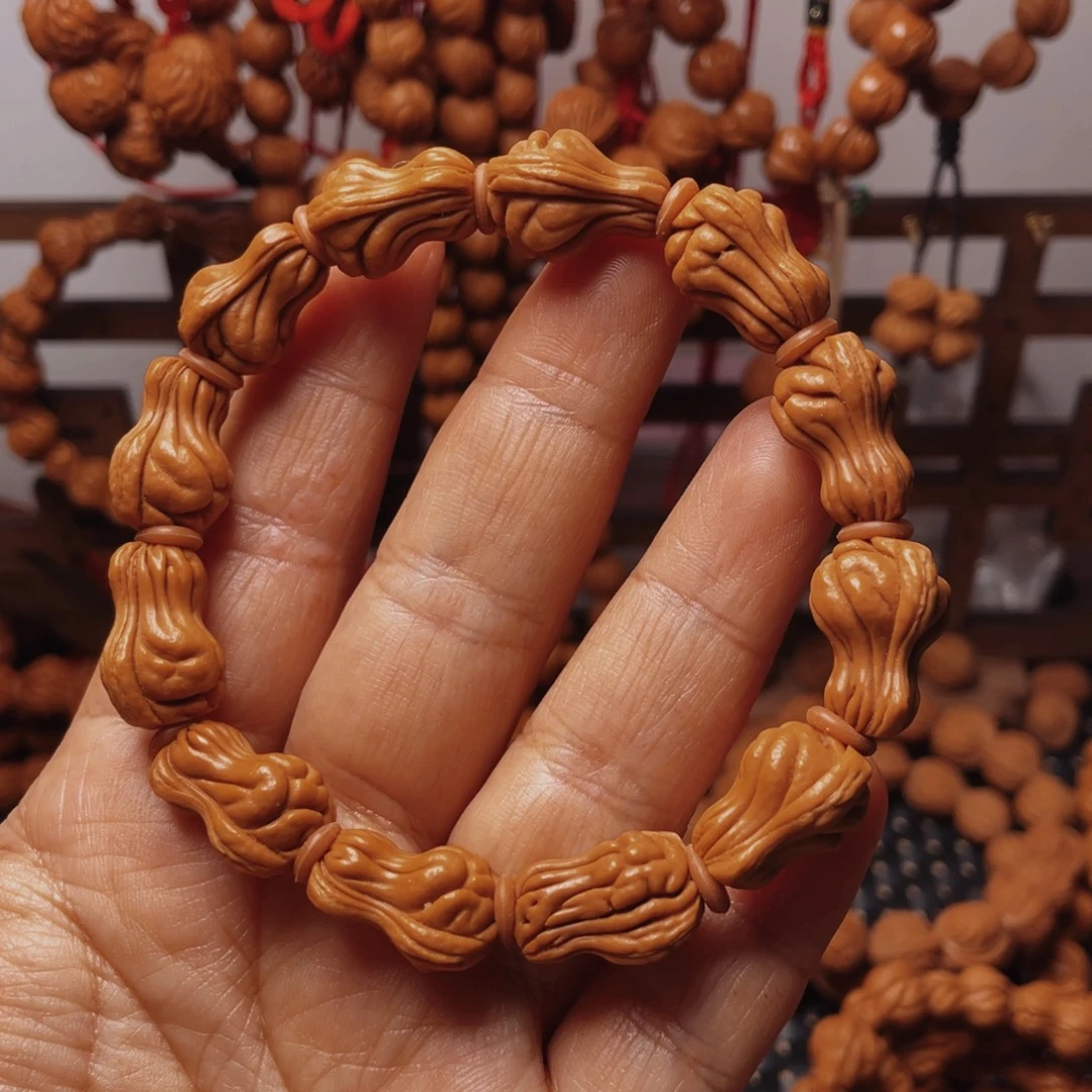 木质类龙纹桃枭手串