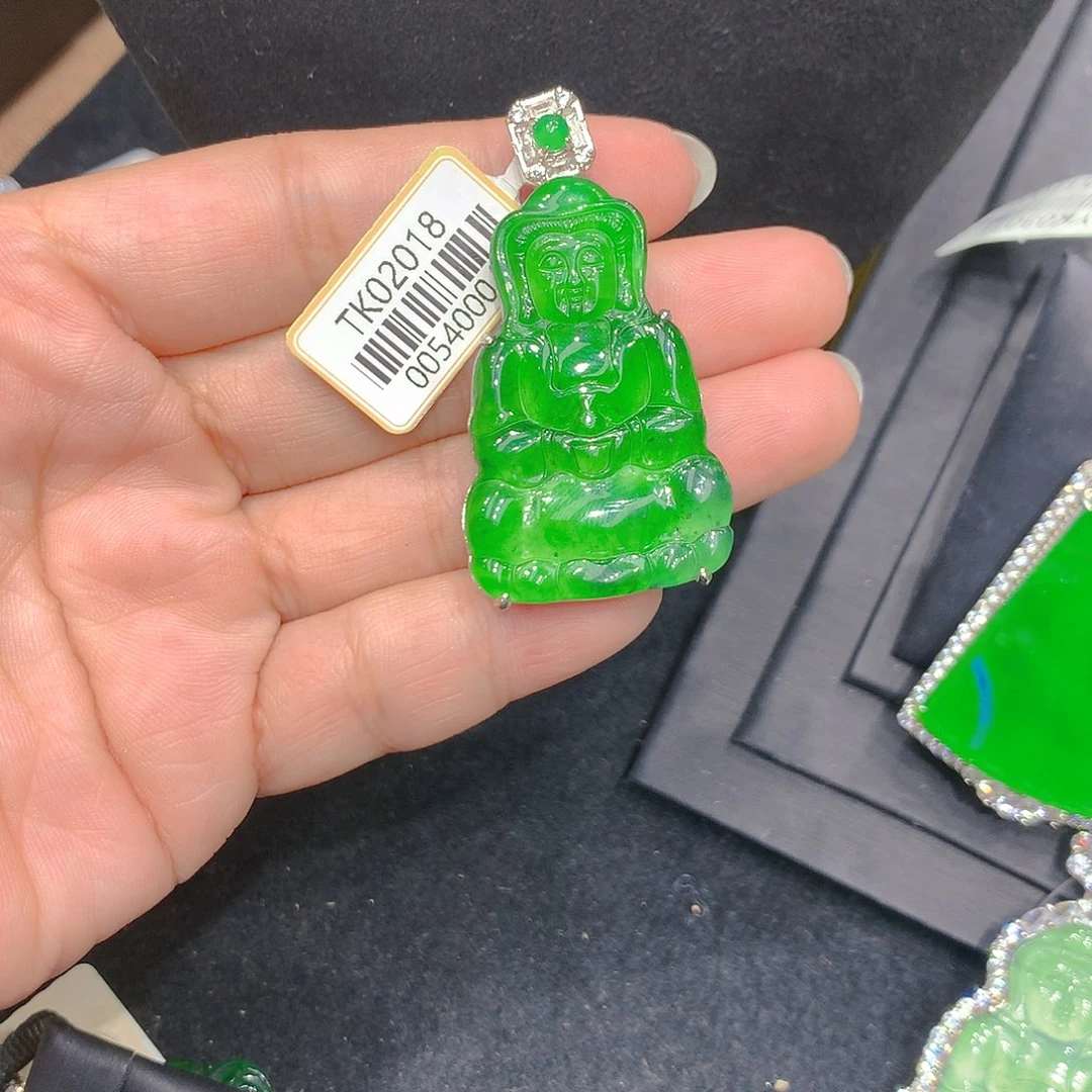 颈饰未镶嵌翡翠000085