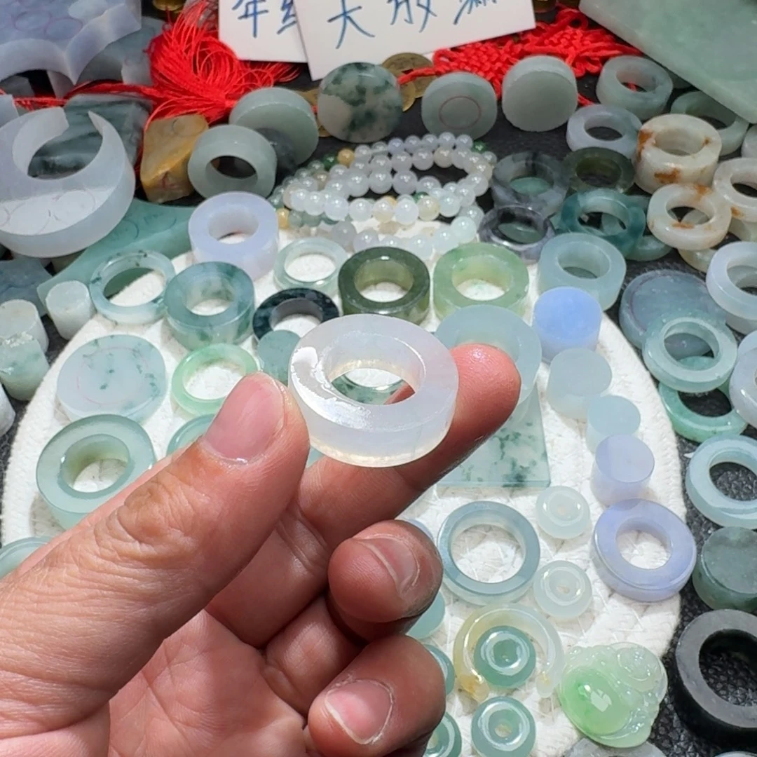 定制翡翠未镶嵌天然翡翠