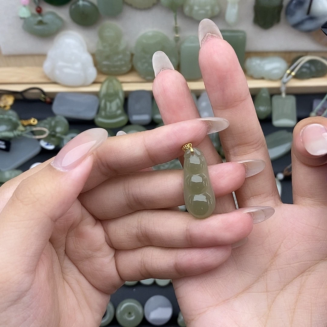 和田玉18K金镶嵌吊坠(不含链)
