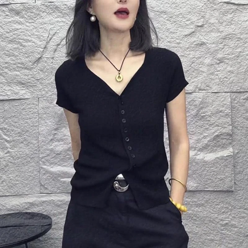 欧货大牌2025夏季新款黑色修身设计感单排扣开衫v领短袖上衣女