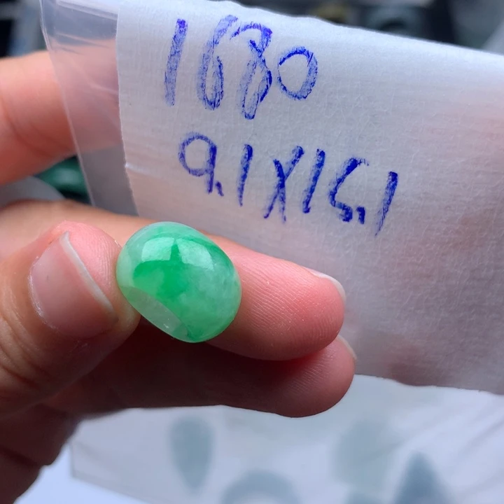 风***致翡翠未镶嵌戒指戒圈