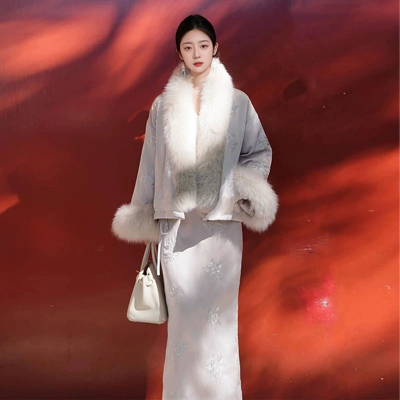 织银刺绣真狐狸毛90白鸭绒羽绒服新款国风名媛气质套装