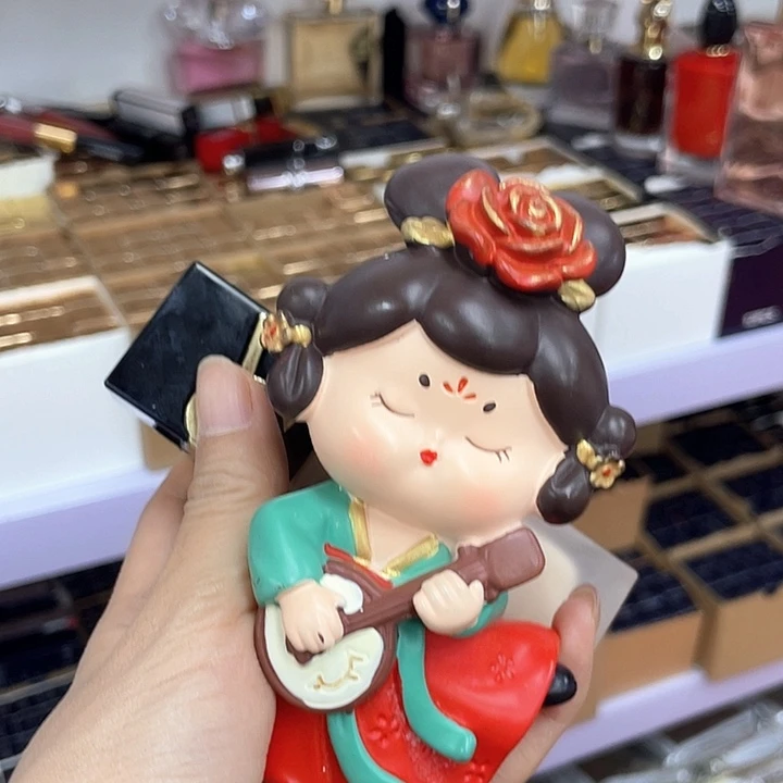 瓷片杨树林恒久陶瓷娃娃