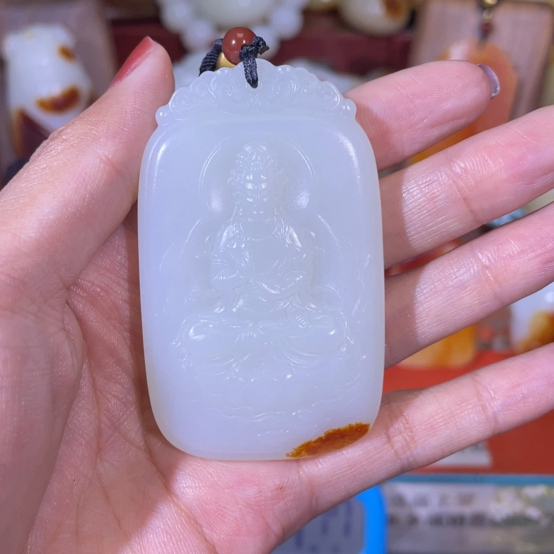 用***8和田玉未镶嵌挂件