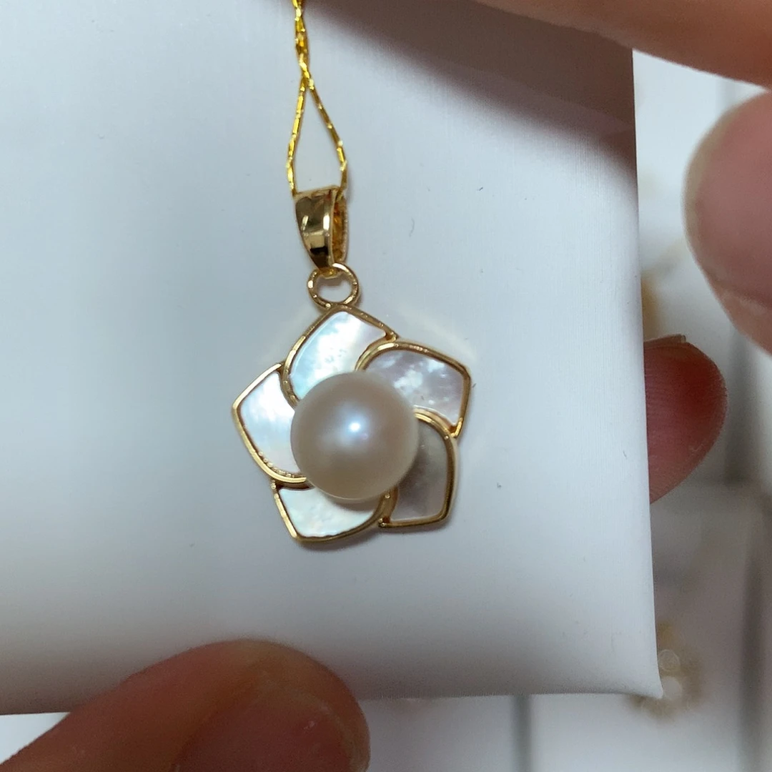 淡水珍珠颈饰合金