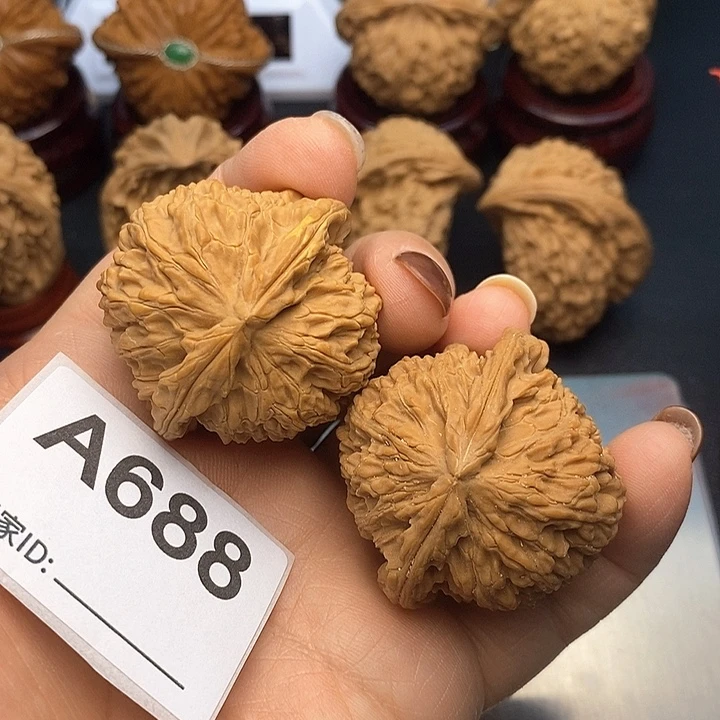 吊坠文玩核桃白狮3.9