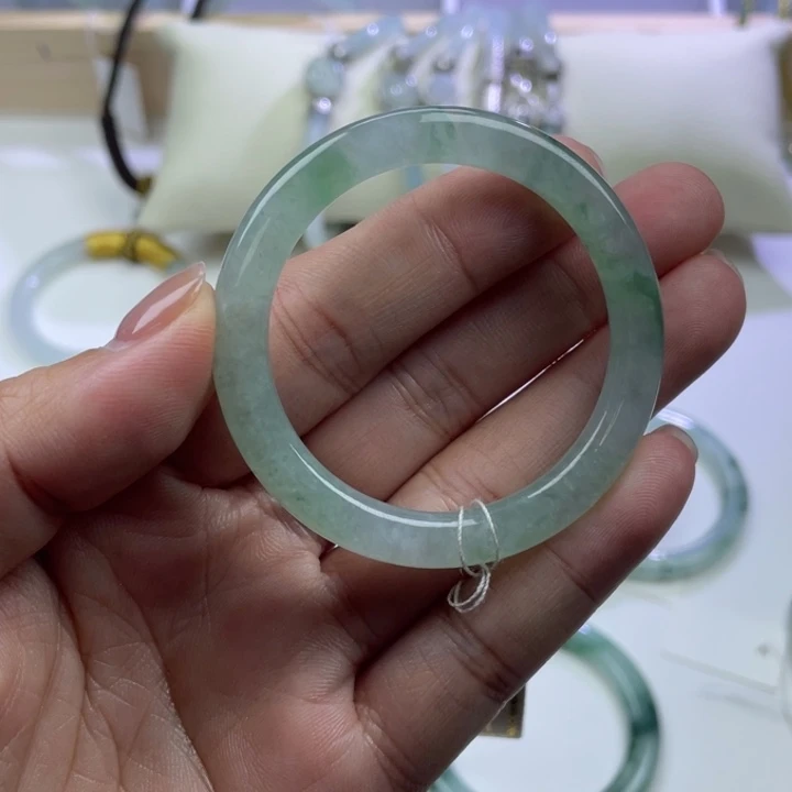 ****雨定制翡翠未镶嵌翡翠童镯改款