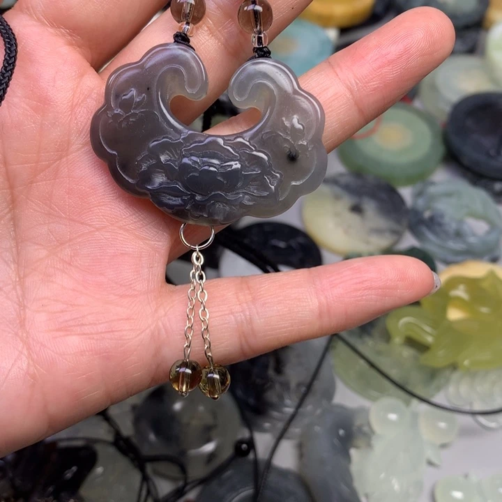 蛇纹石玉合金颈饰