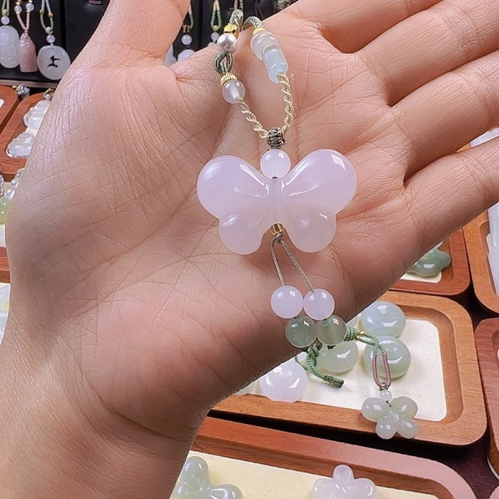 石英质玉未镶嵌颈饰