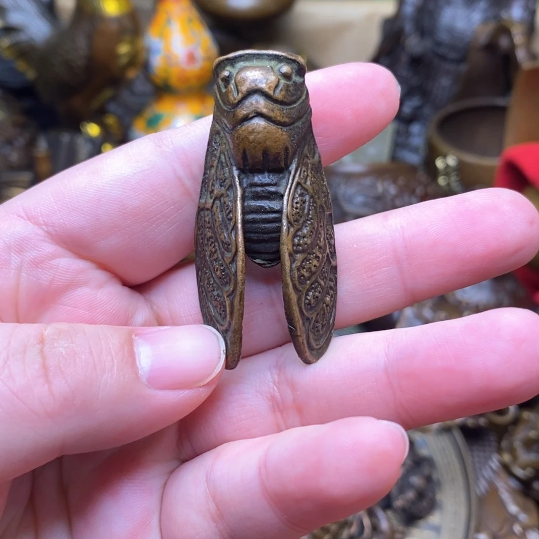 铜器摆件做工精良