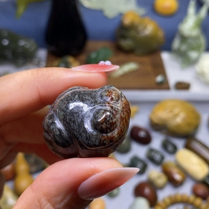 岫岩河磨玉（透闪石质玉）未镶嵌挂件通孔