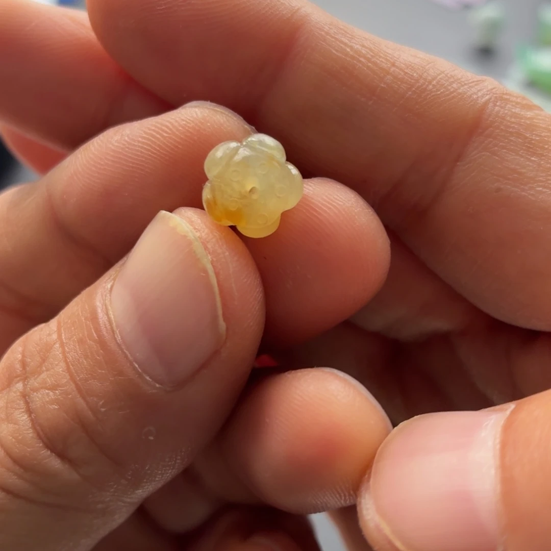 定制翡翠未镶嵌莲花